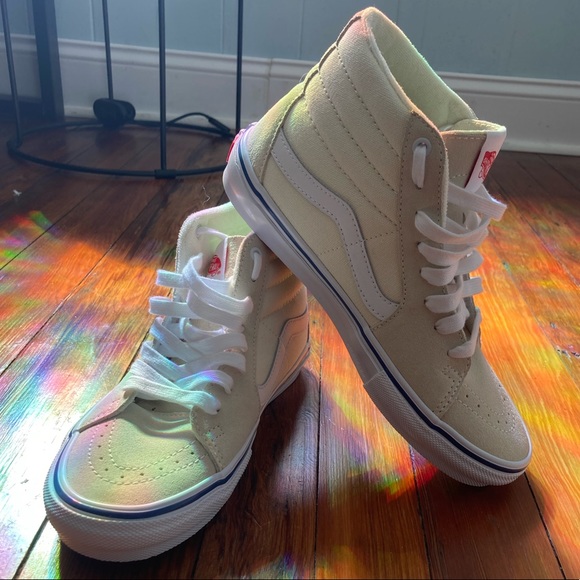 Vans Cream Hightops - Picture 1 of 7